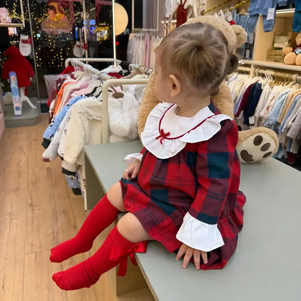 Fustan i kuq klasik (6-9 muaj)