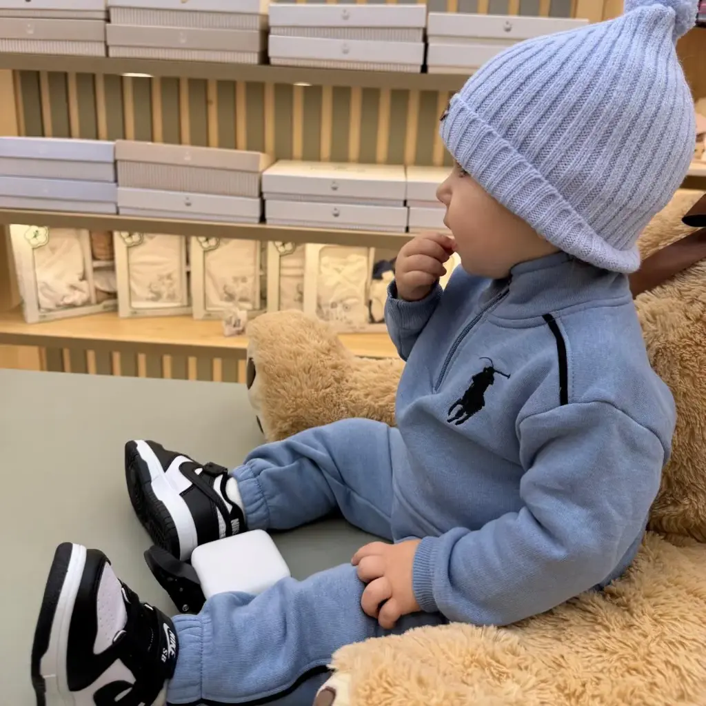 Kostum polo uspa (6-9 muaj)