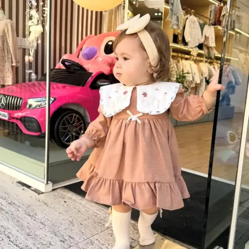 Fustani me jake te bardhe