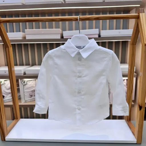 Kemishe lino me menge gjata