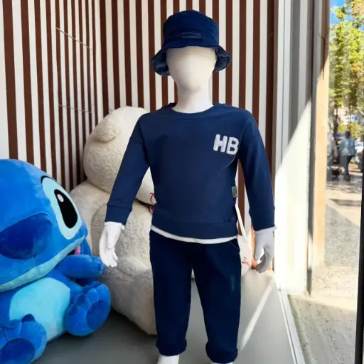 Kostum xhins me kapele