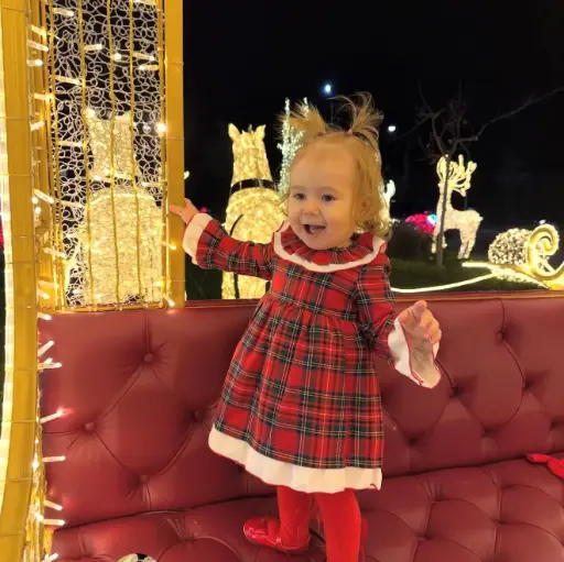 Fustan festiv kuadrate